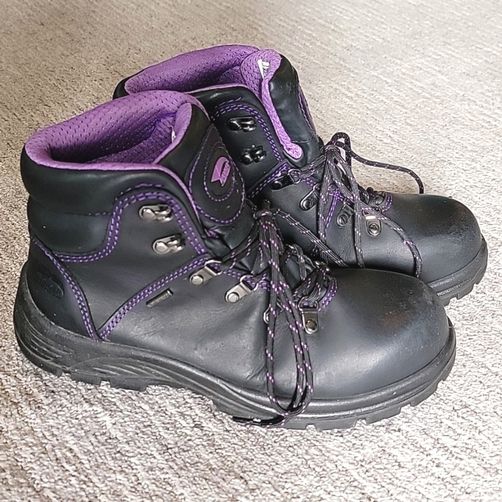 Avenger Framer Work Boots 8 Wide Hydry Waterproof Steel Toe Women's